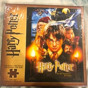 Harry Pottery Puzzle.  550 pcs